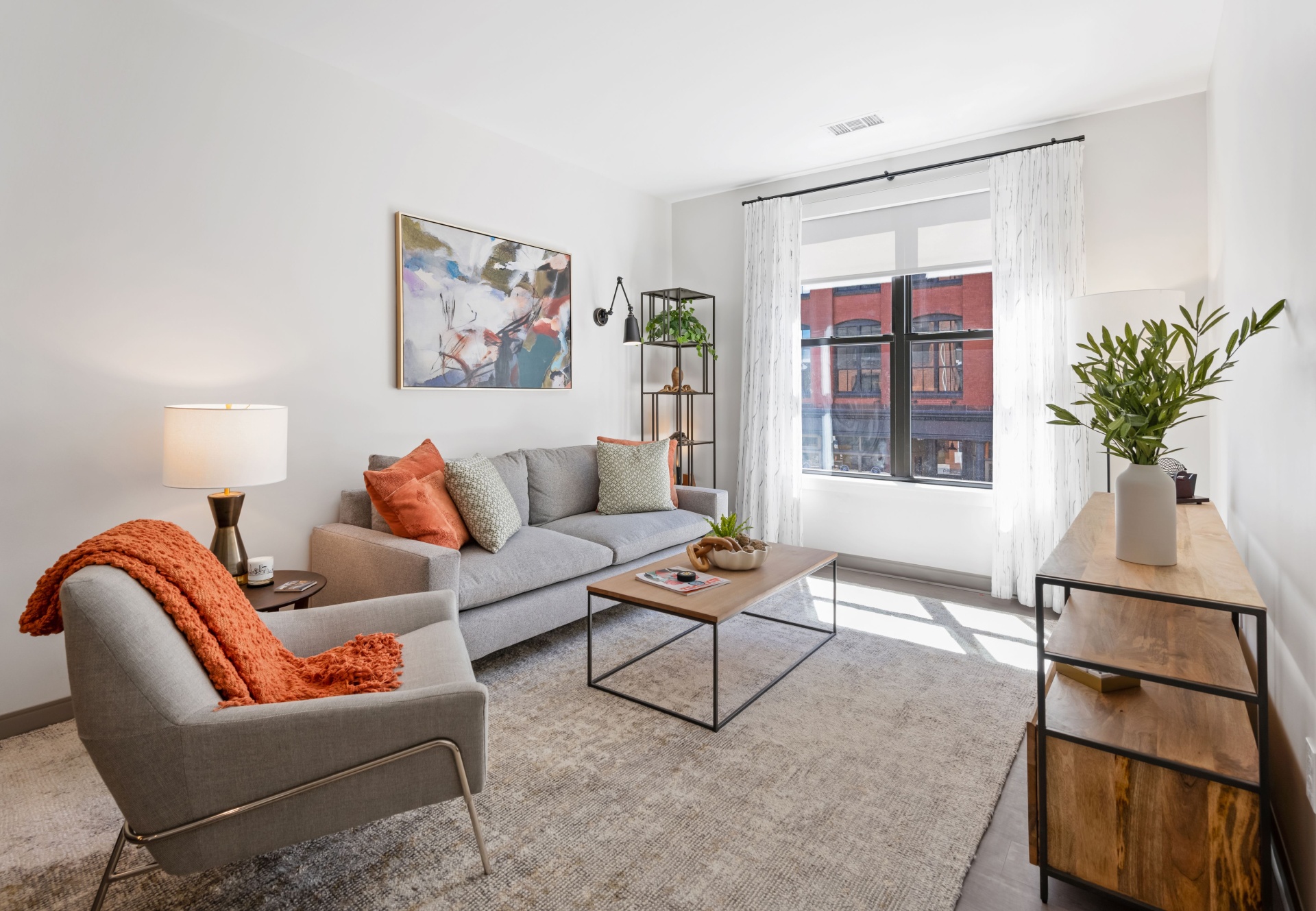 5 Simple Apartment Resolutions for a Fresh Start in 2025