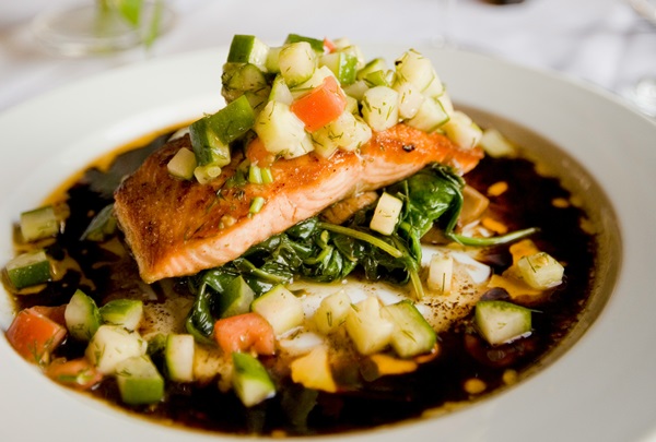 3 Restaurants to Try Near Emblem 125 for Valentine’s Day 2024